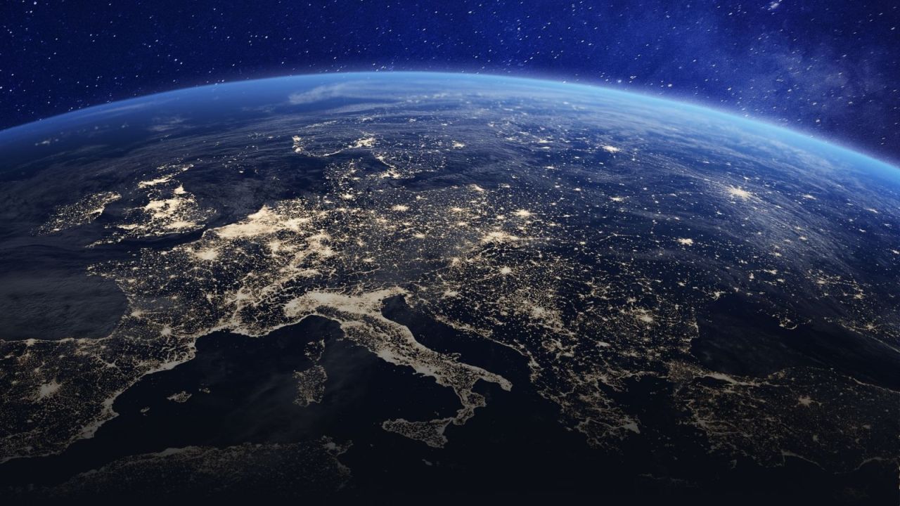 The connection to the European Géant network reaches 600 Gbps.